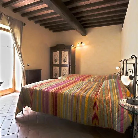 Casa Sandro A Podere Pascianella بيت للعطل